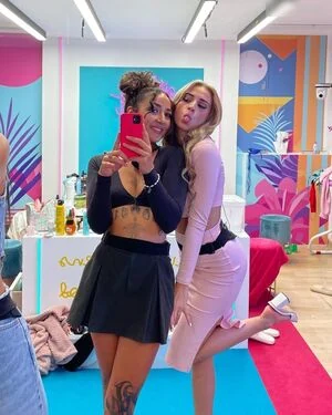Vanessa Wende content
