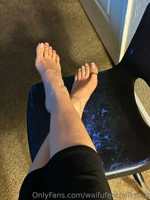 waifufeetmilkpaid content
