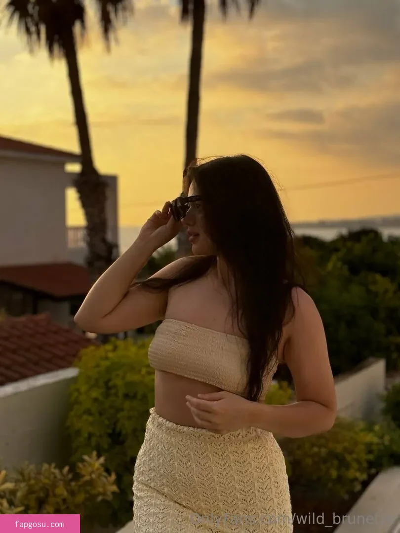 wild_brunette