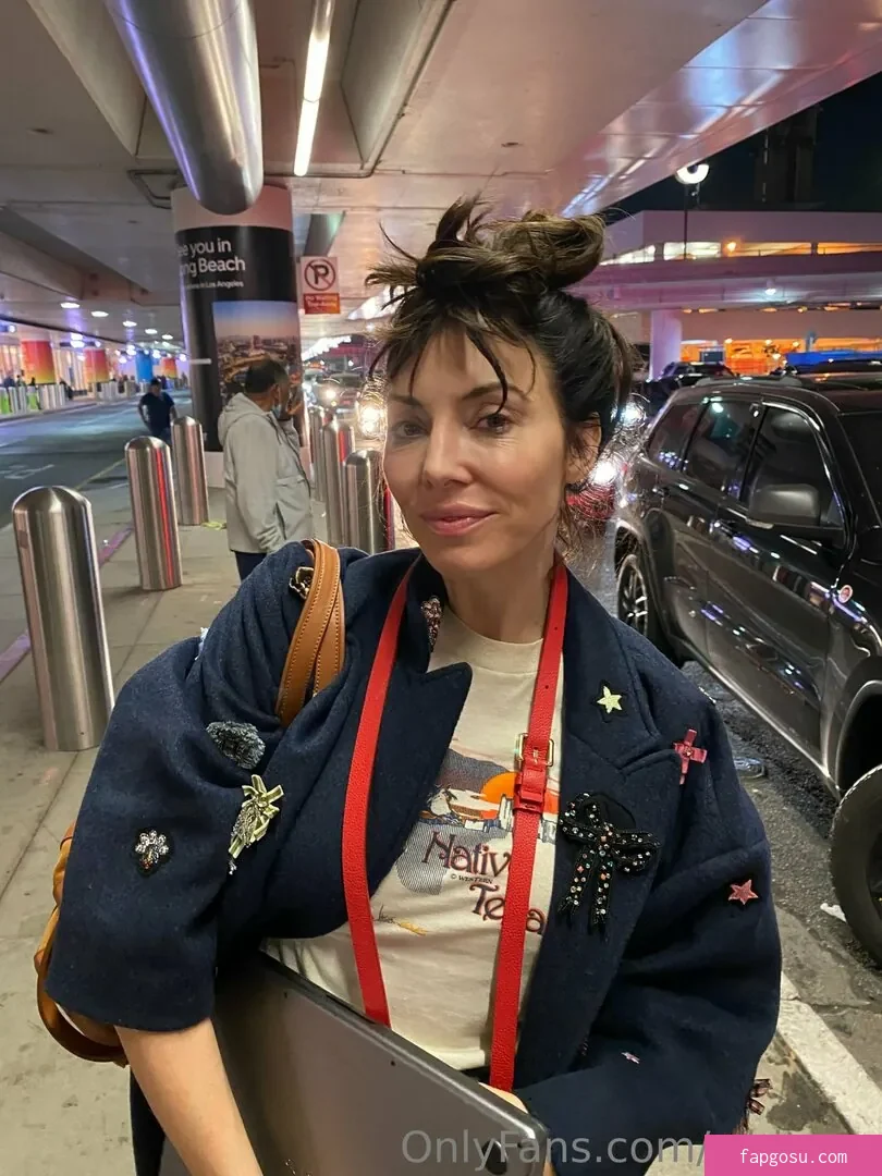 Whitney Cummings