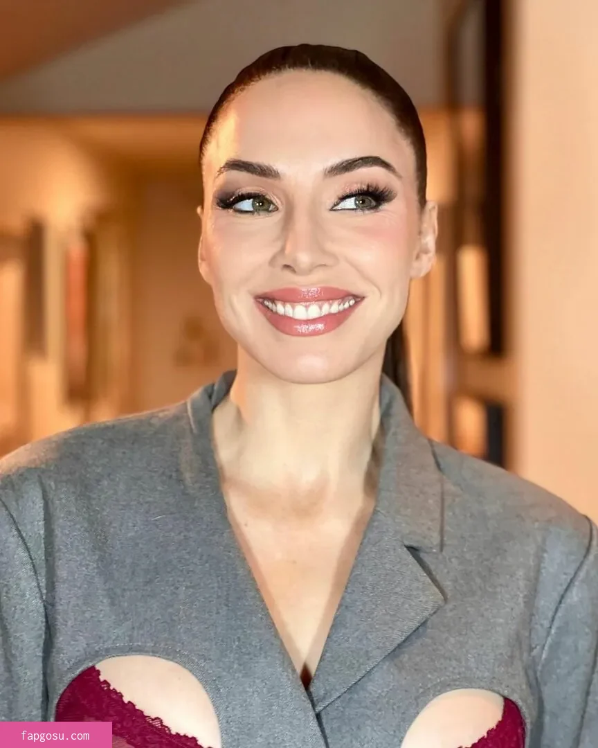 Whitney Cummings