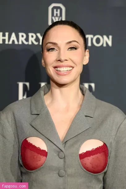 Whitney Cummings