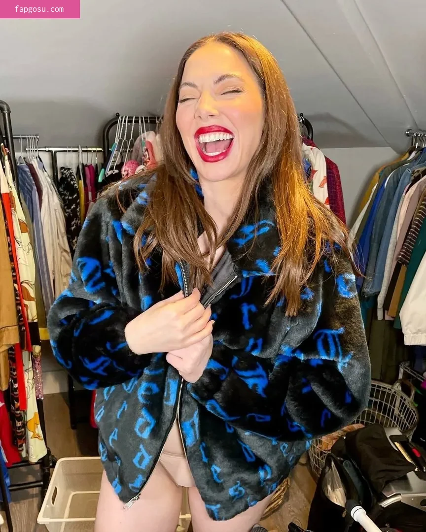 Whitney Cummings