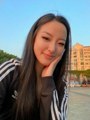 Winnie Chang content