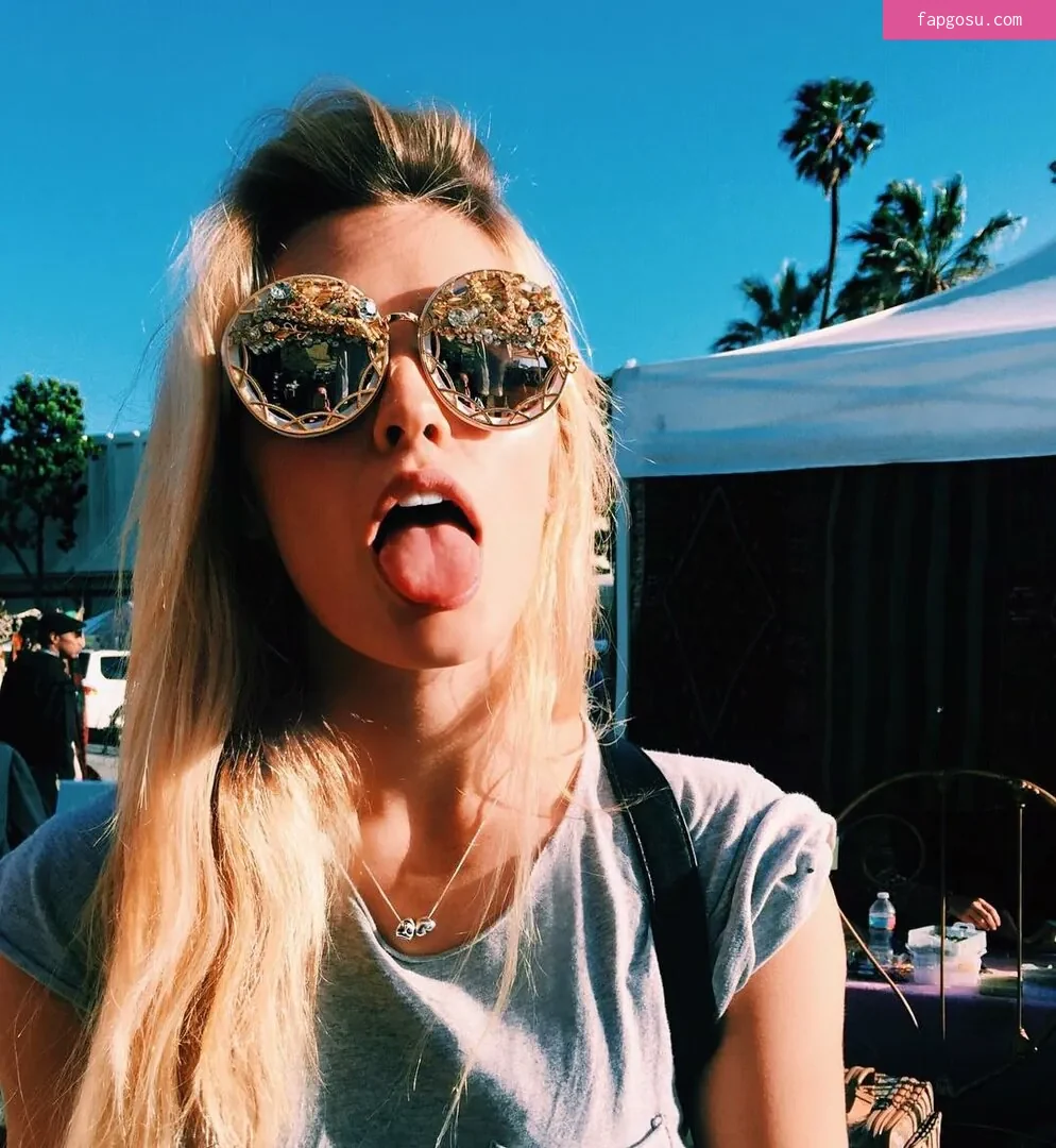 Wallis Day