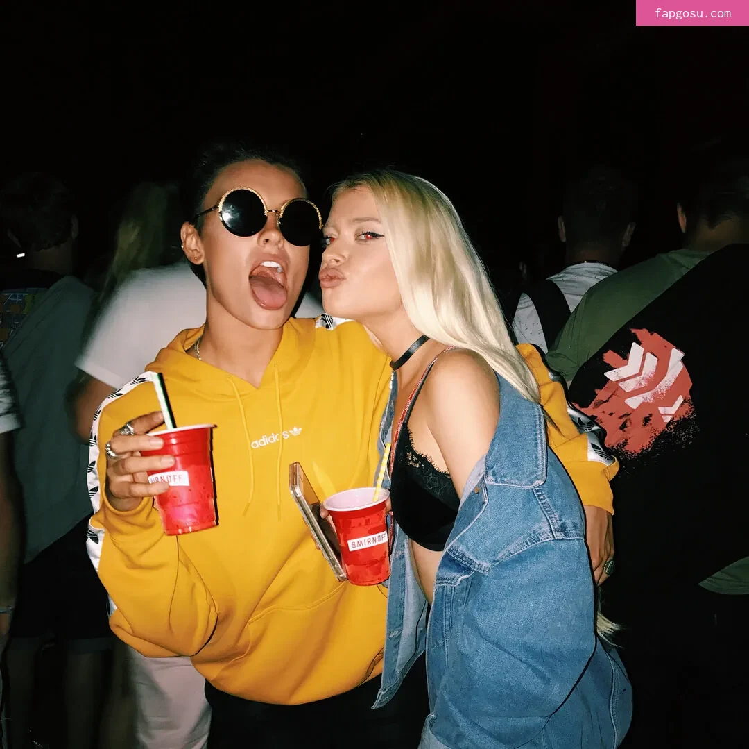 Wallis Day