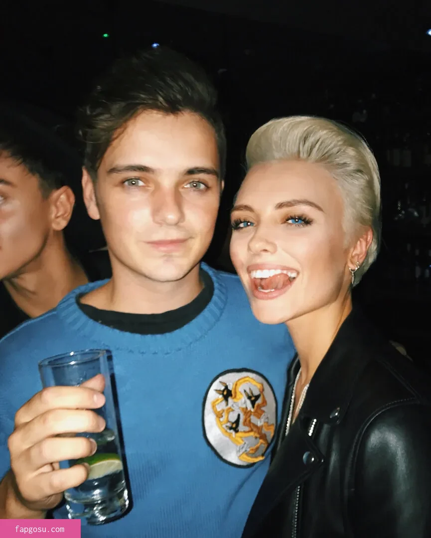 Wallis Day