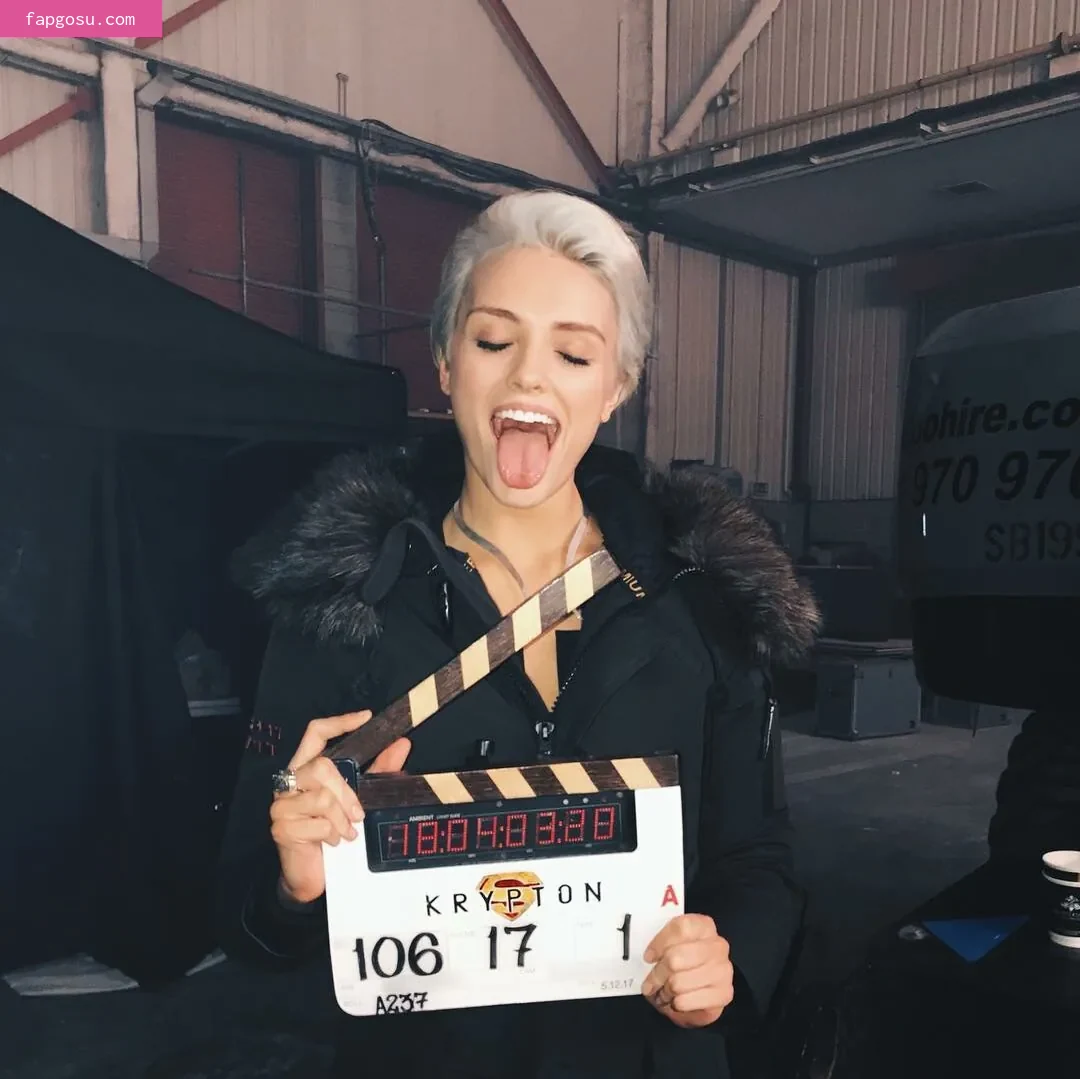 Wallis Day