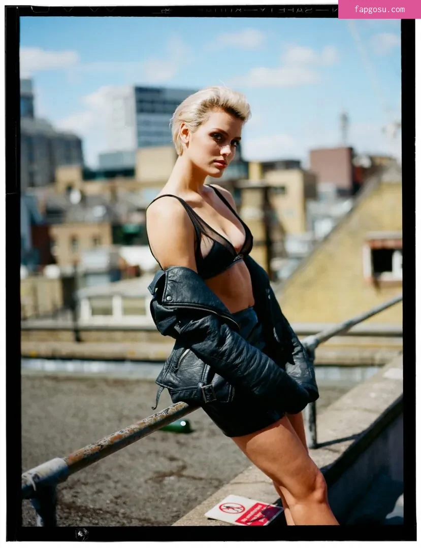 Wallis Day