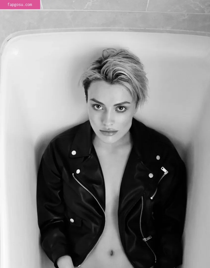 Wallis Day