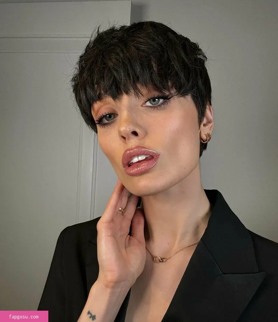 Wallis Day