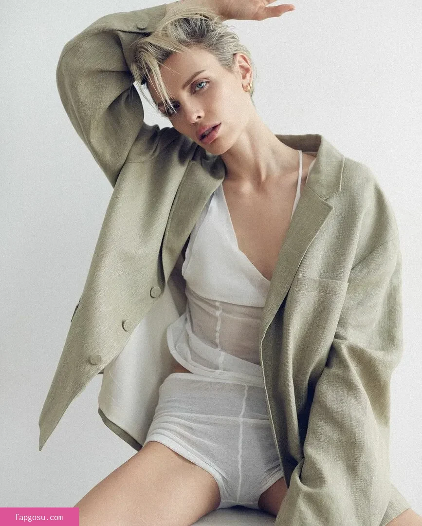 Wallis Day
