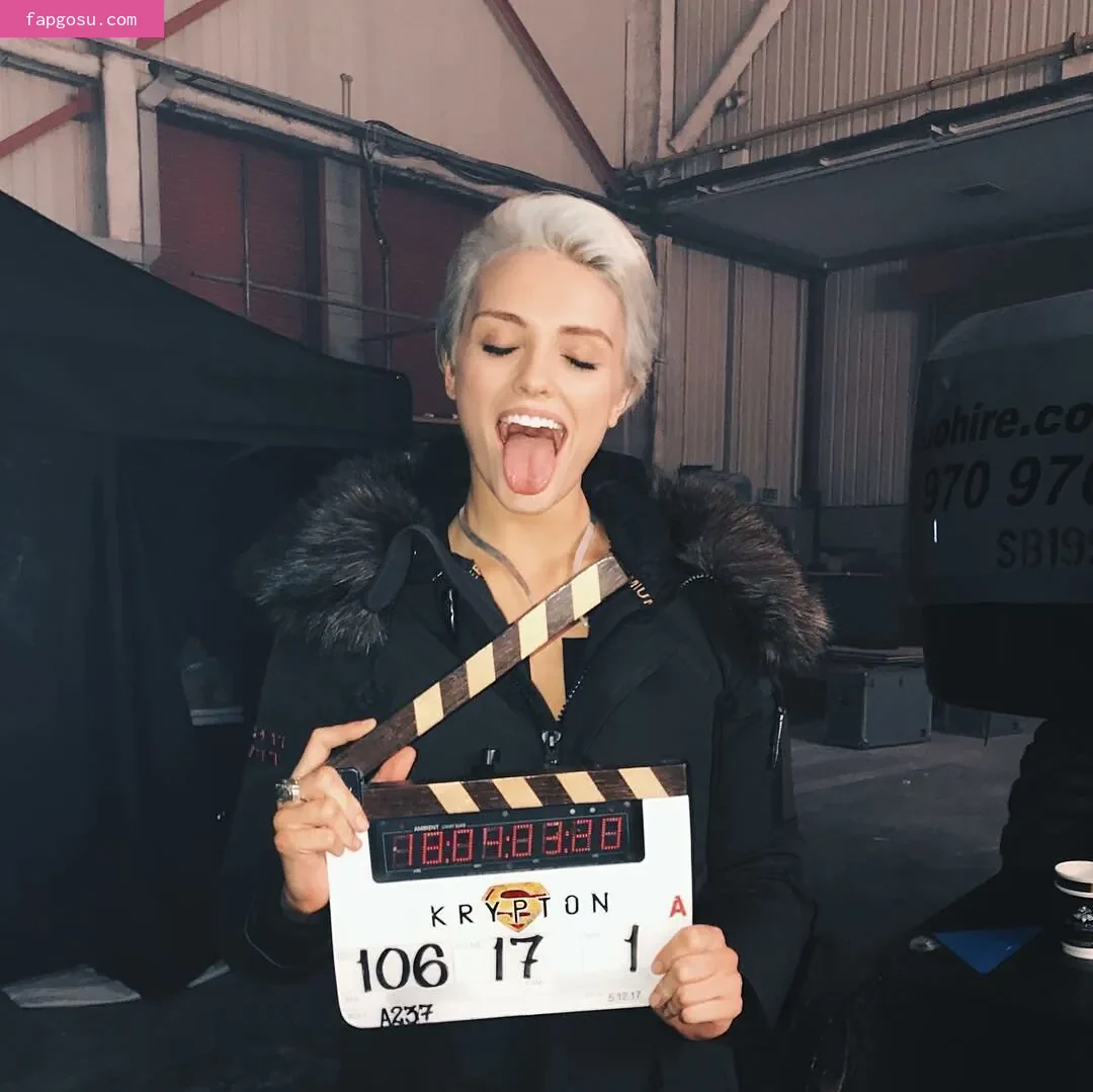 Wallis Day