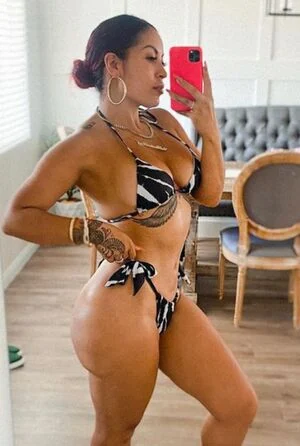 Walessa Munoz content