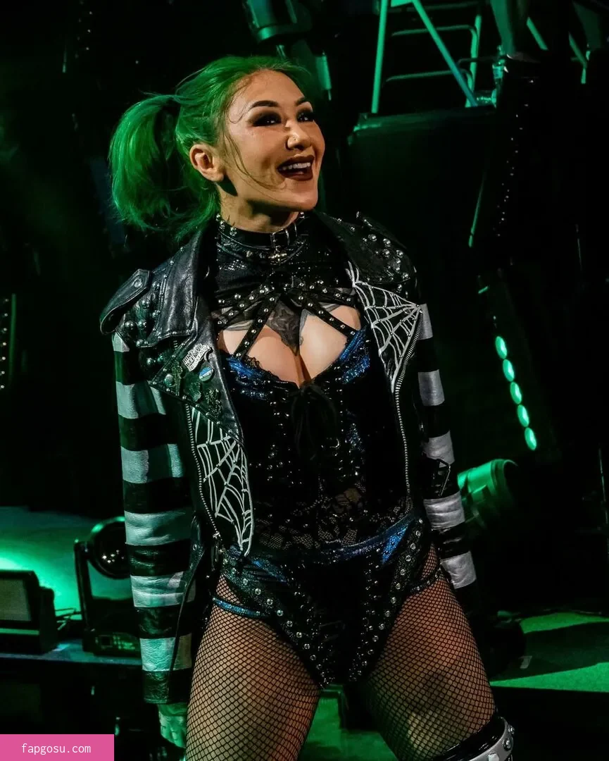 WWE Shotzi