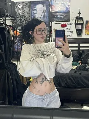 Wuvmia content