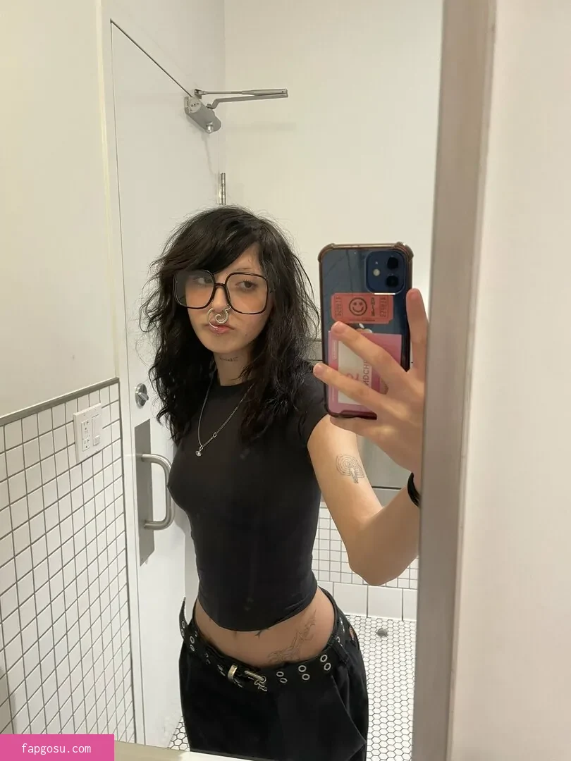 Wuvmia