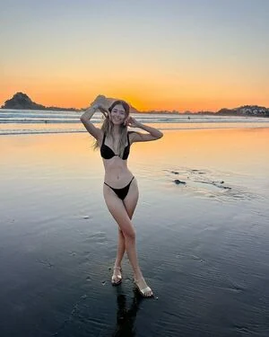 Wendy Valdez content