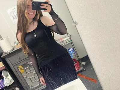 Xcharlottexjasminex content