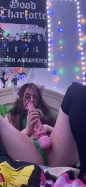 Xcharlottexjasminex content