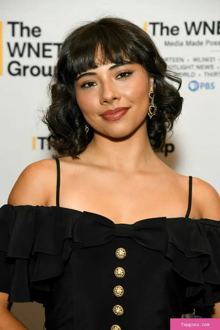 Xochitl Gomez