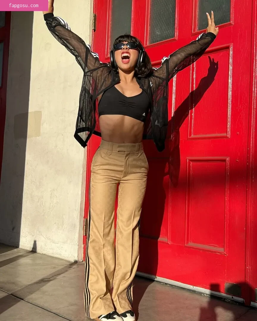 Xochitl Gomez