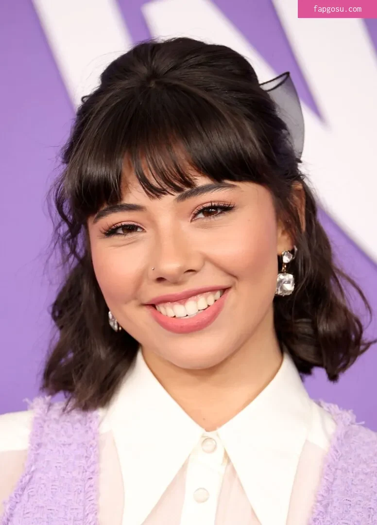 Xochitl Gomez