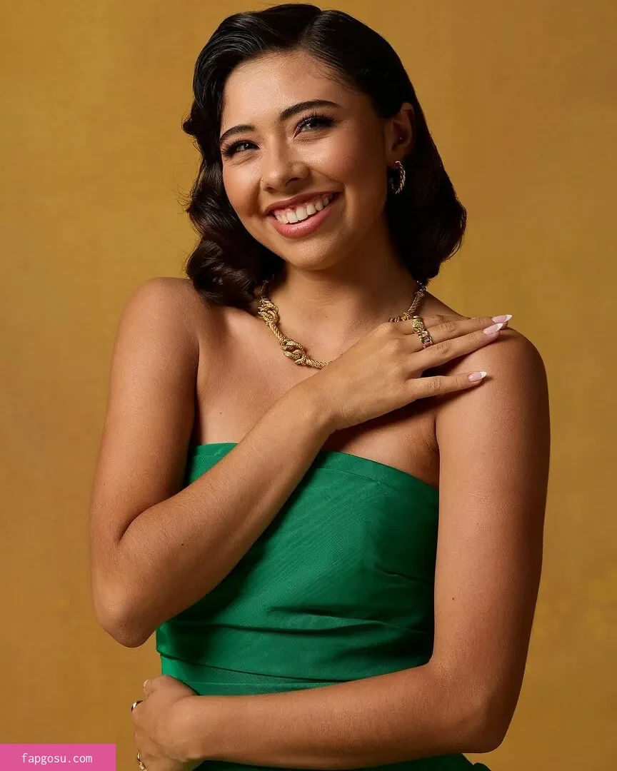 Xochitl Gomez