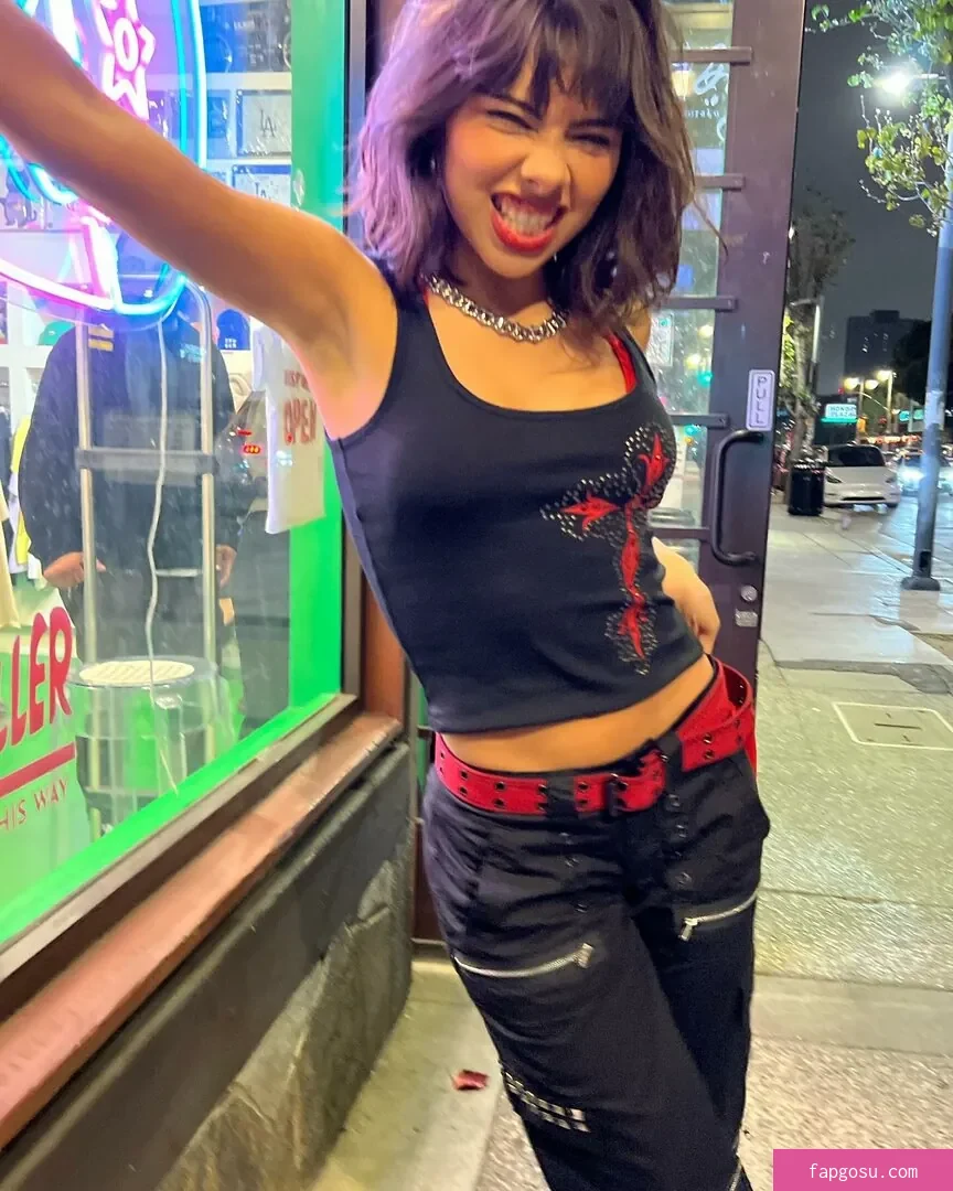 Xochitl Gomez