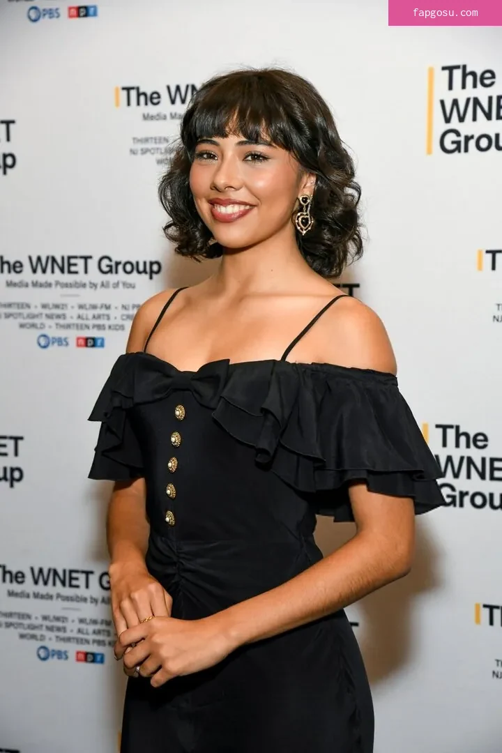 Xochitl Gomez