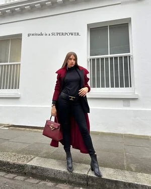 Xenia Tchoumitcheva content