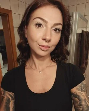 xtheresa_ content