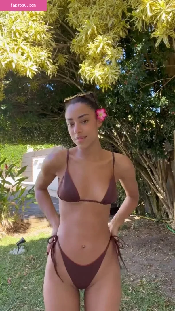 Yara Charry