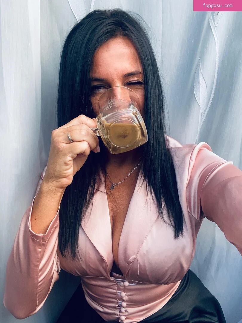Ywett_Doll