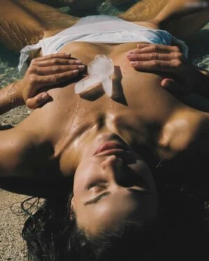 Yara Khmidan content