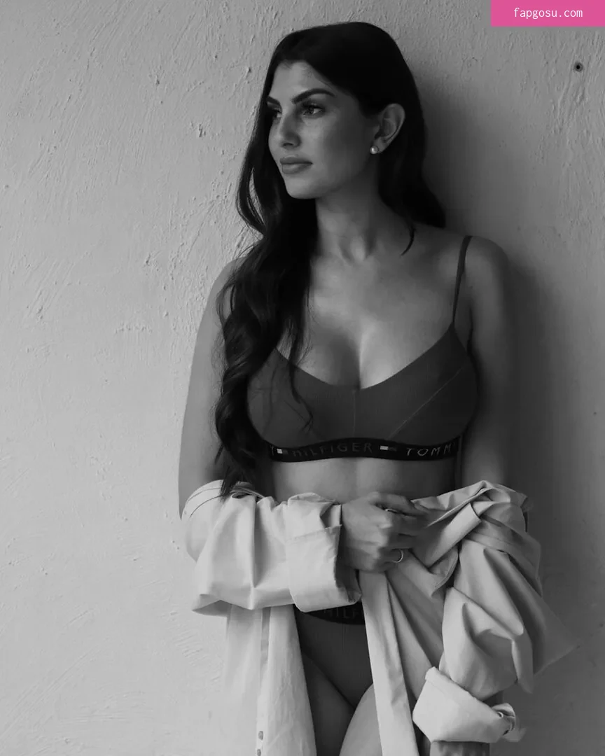 Yeliz Koc - Photo #141