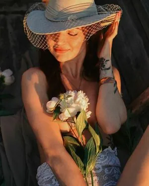 Yuliya Kucherenko content