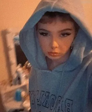 yhl.lara / Lara Reichardt / privat.shit.von.lara content