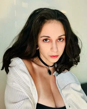 Yana Mori content