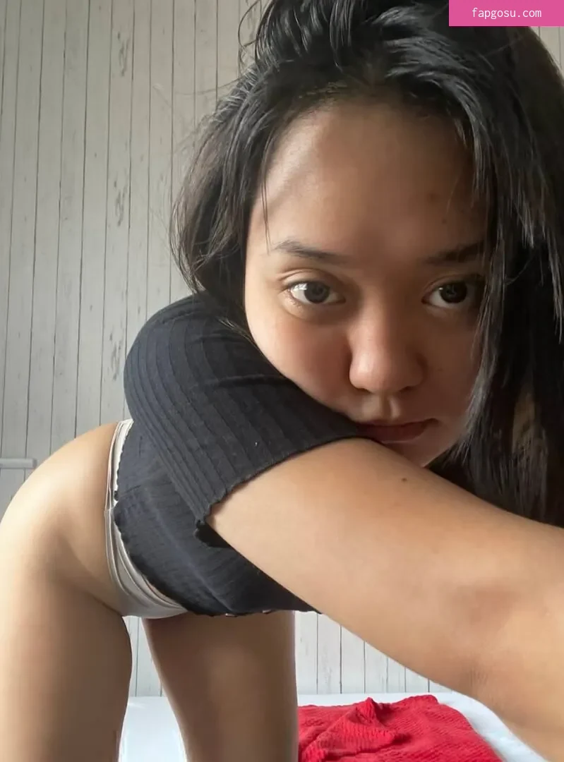yogirlmarrlie0