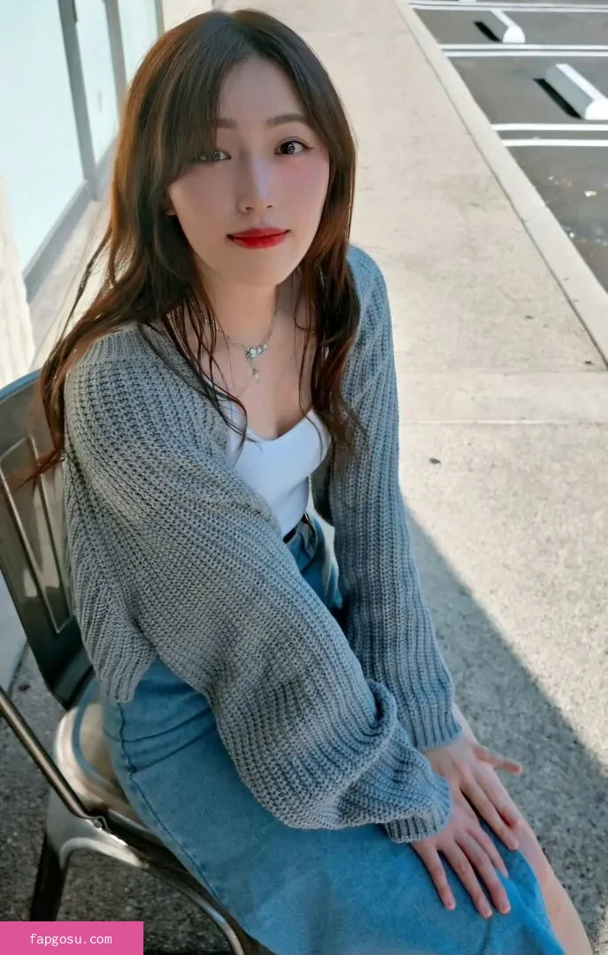 Yoojin
