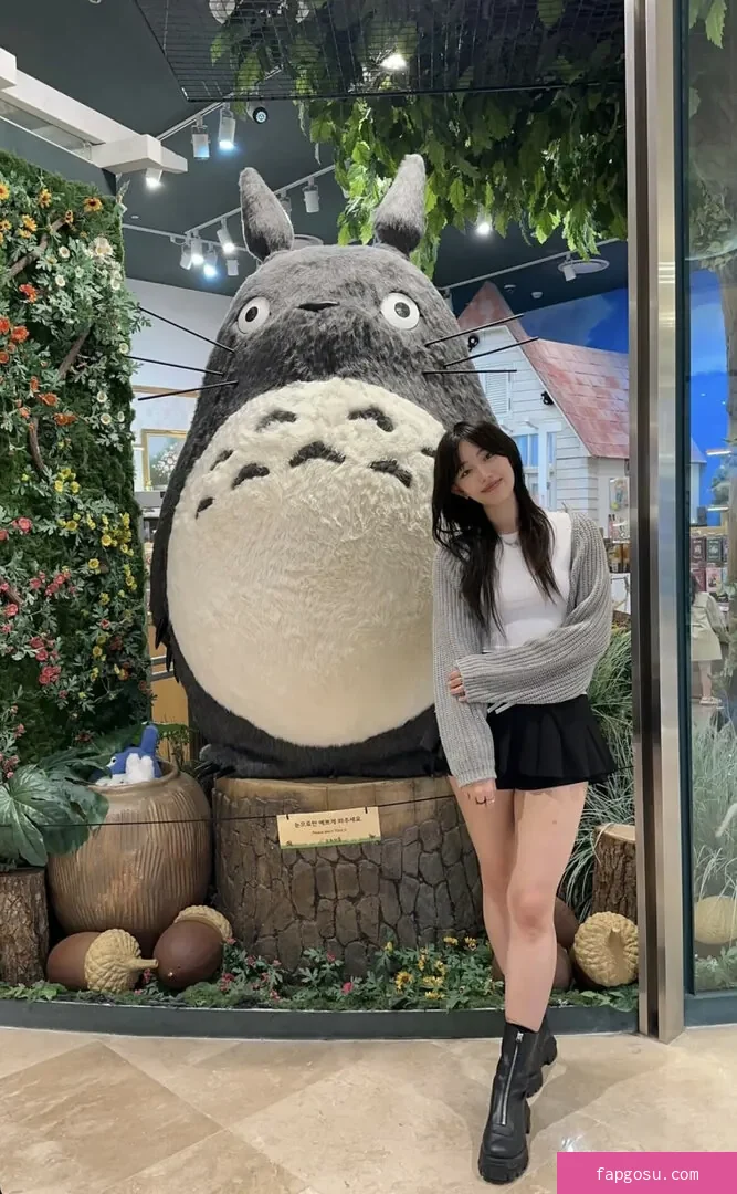 Yoojin