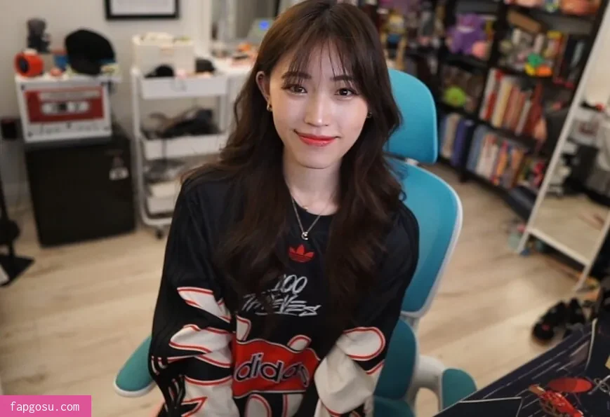 Yoojin