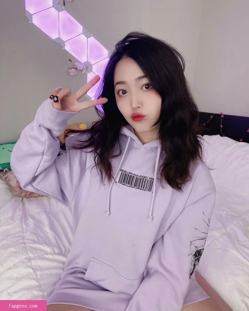 Yoojin