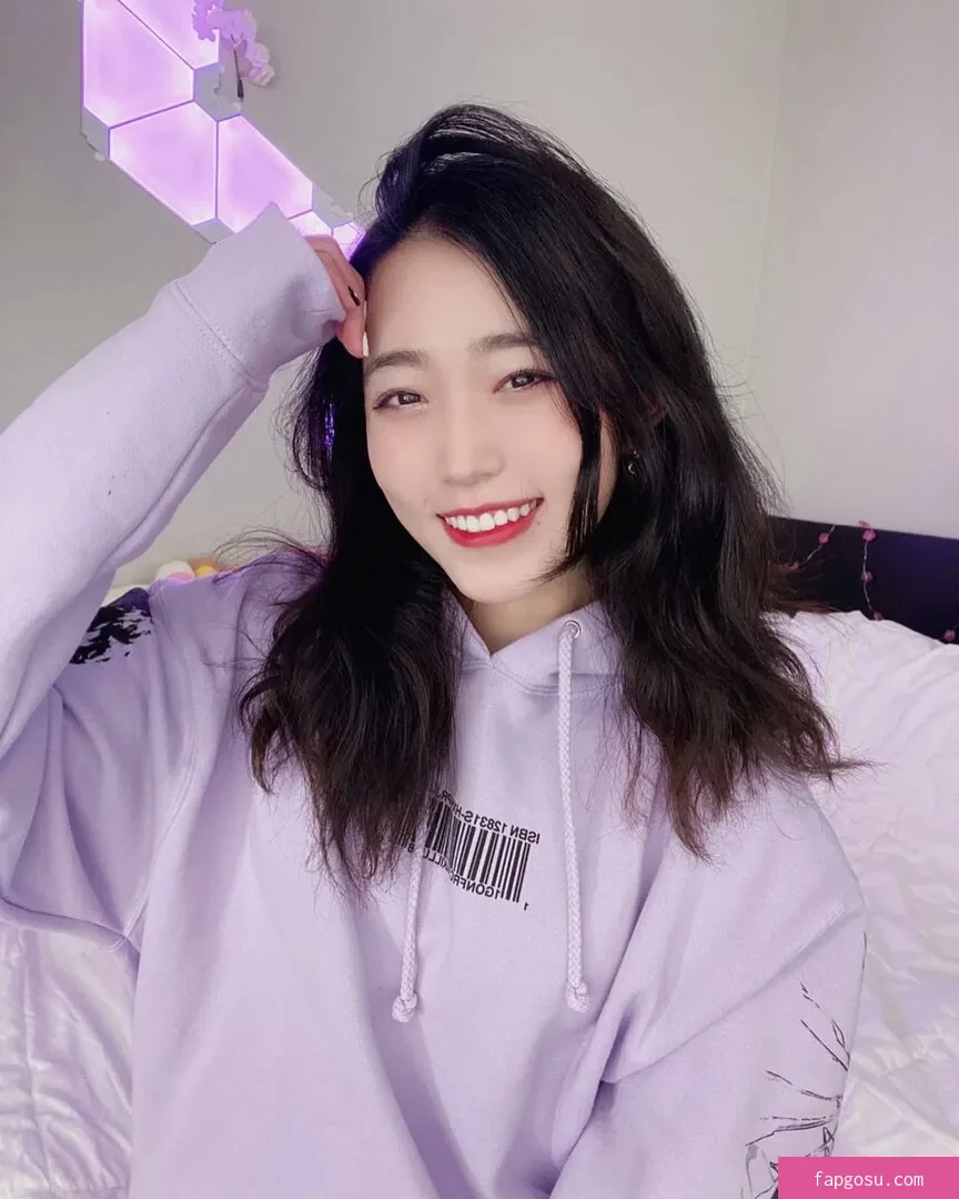 Yoojin