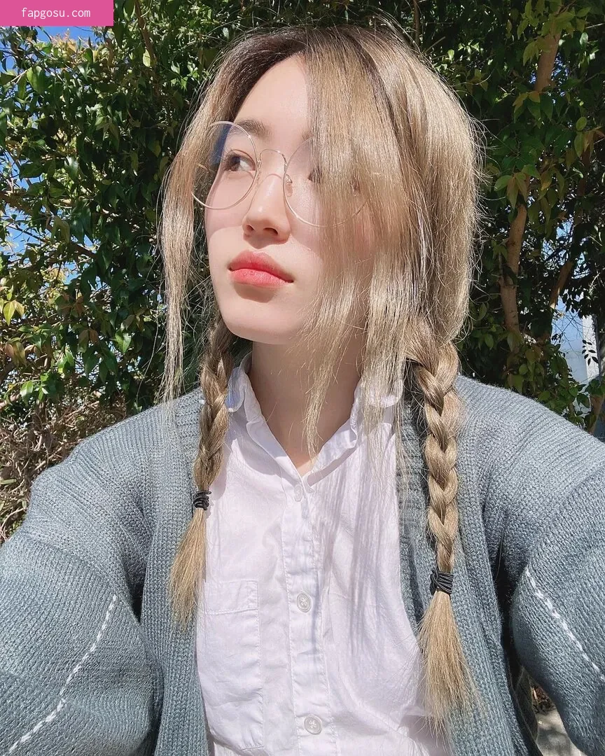 Yoojin