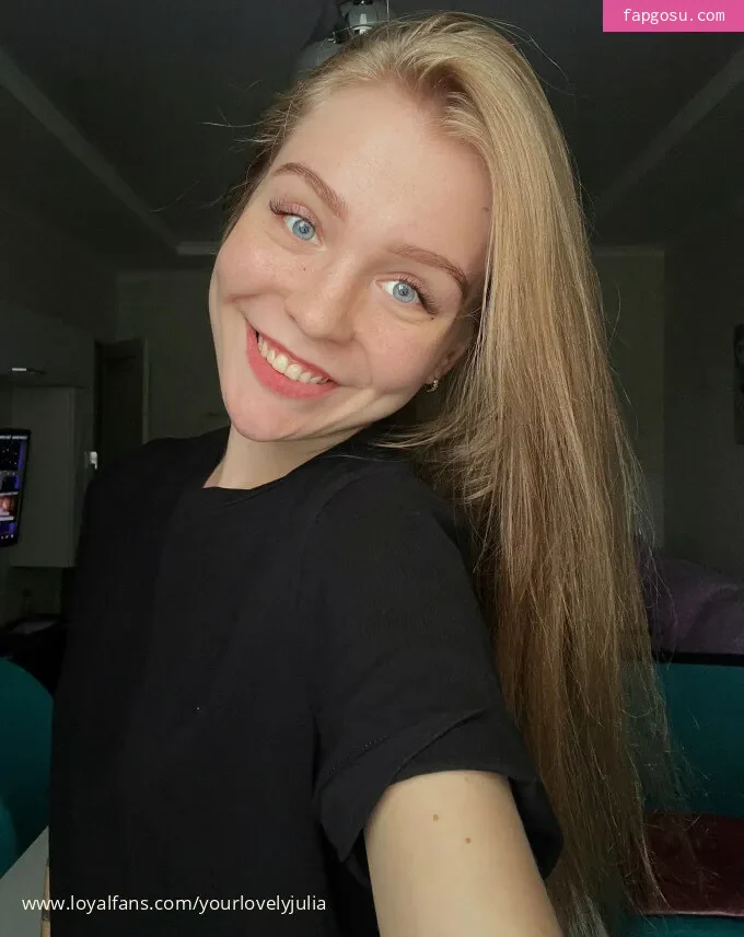 yourlovelyjulia