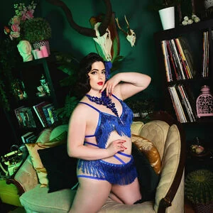 Yael Perez content
