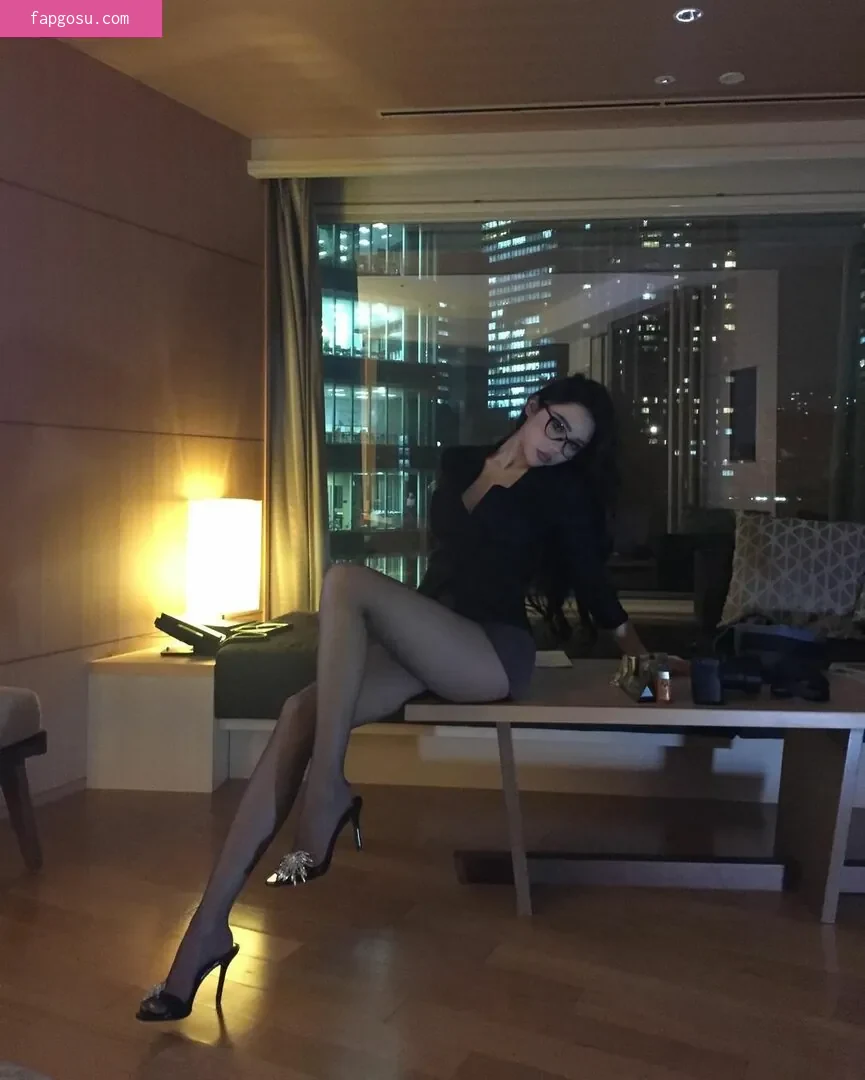 Yuan Sayuki Weme