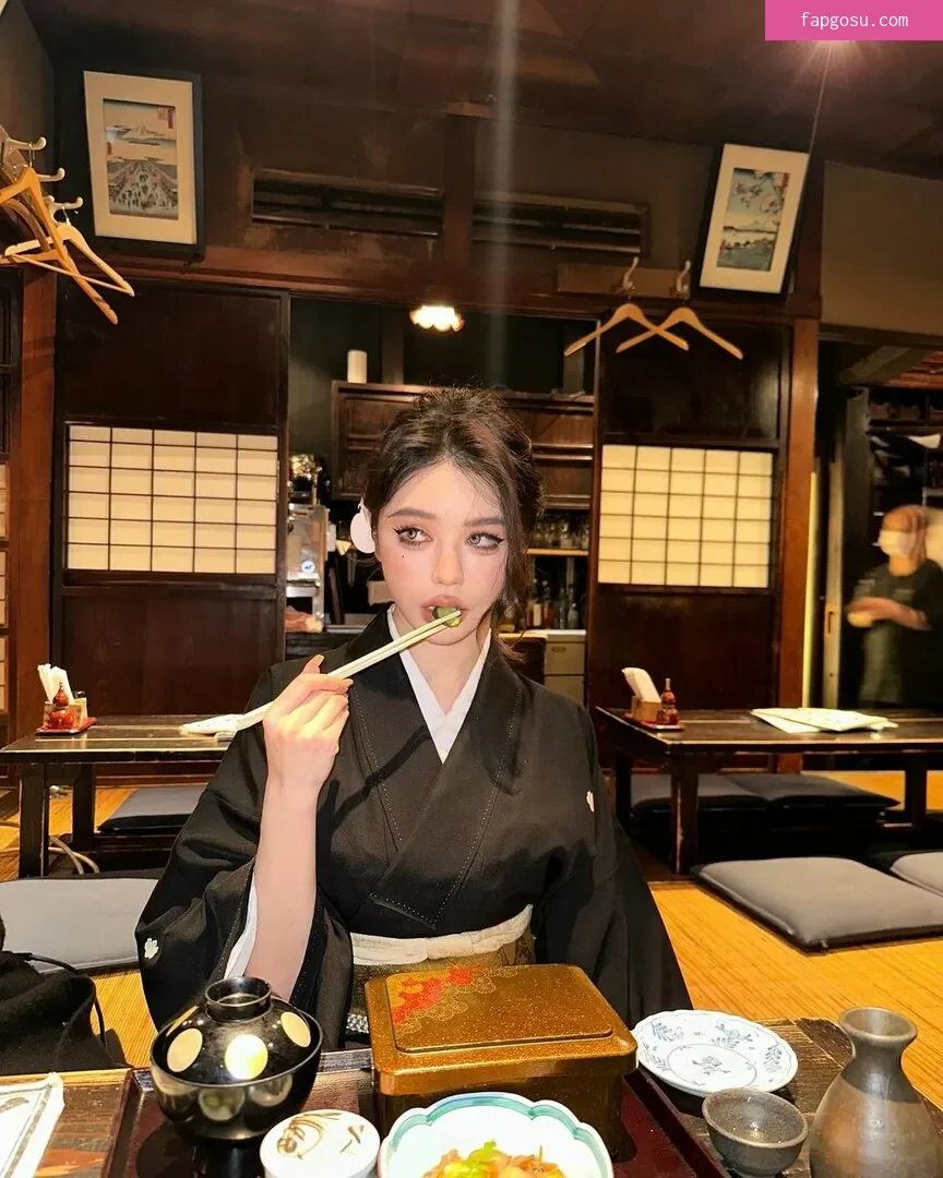 Yuan Sayuki Weme